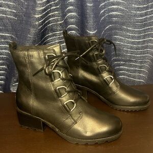 SOREL Cate Lace Boot Size 8.5